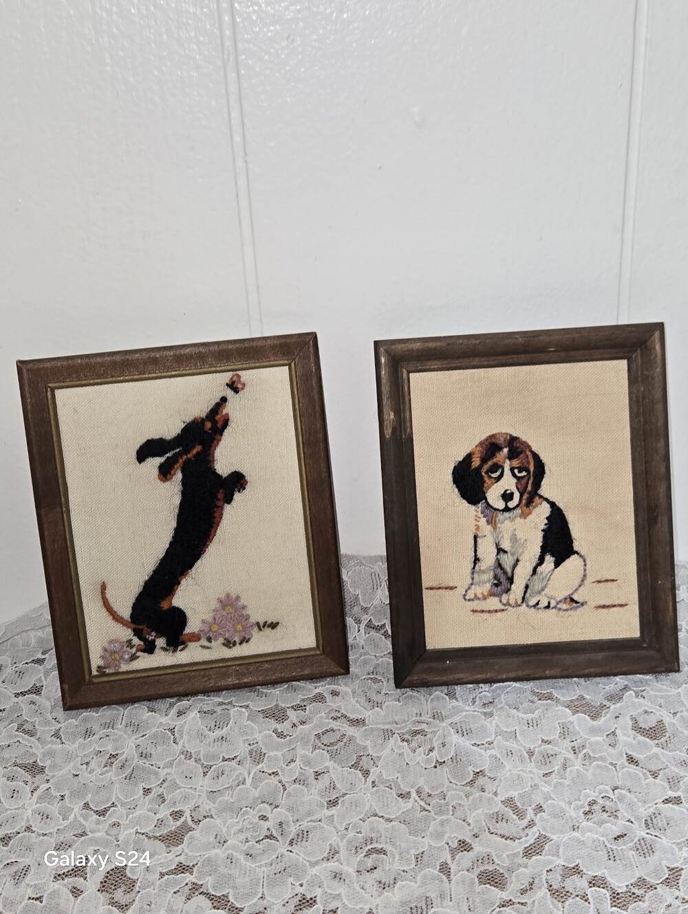 Vintage Needlepoin Dachshun & Beagle Puppy Dogs Chasing Wood Frames 5.5x4.5x.5
